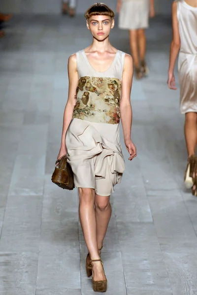 Look 24